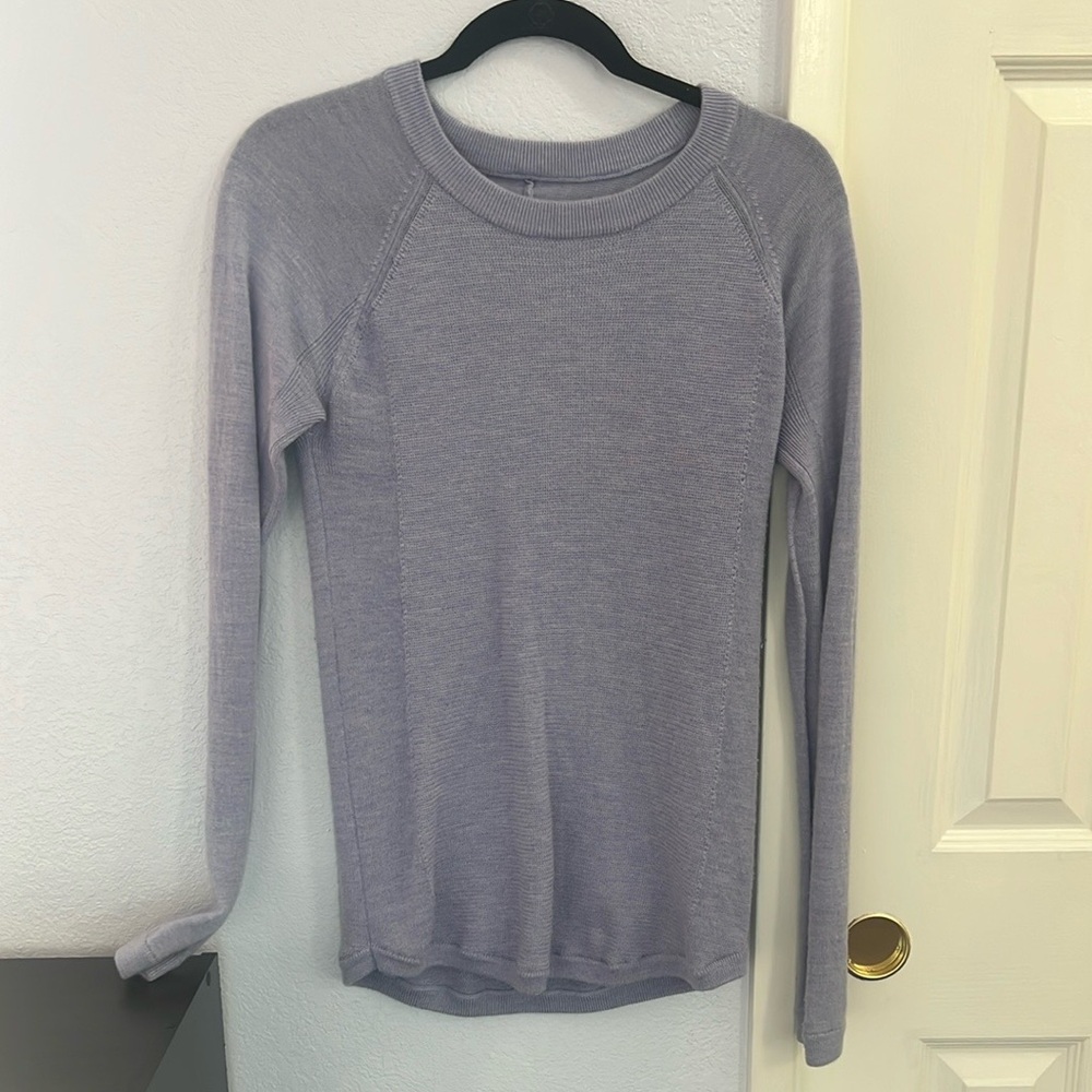 Lululemon • Women's Long Sleeve Top in Purple